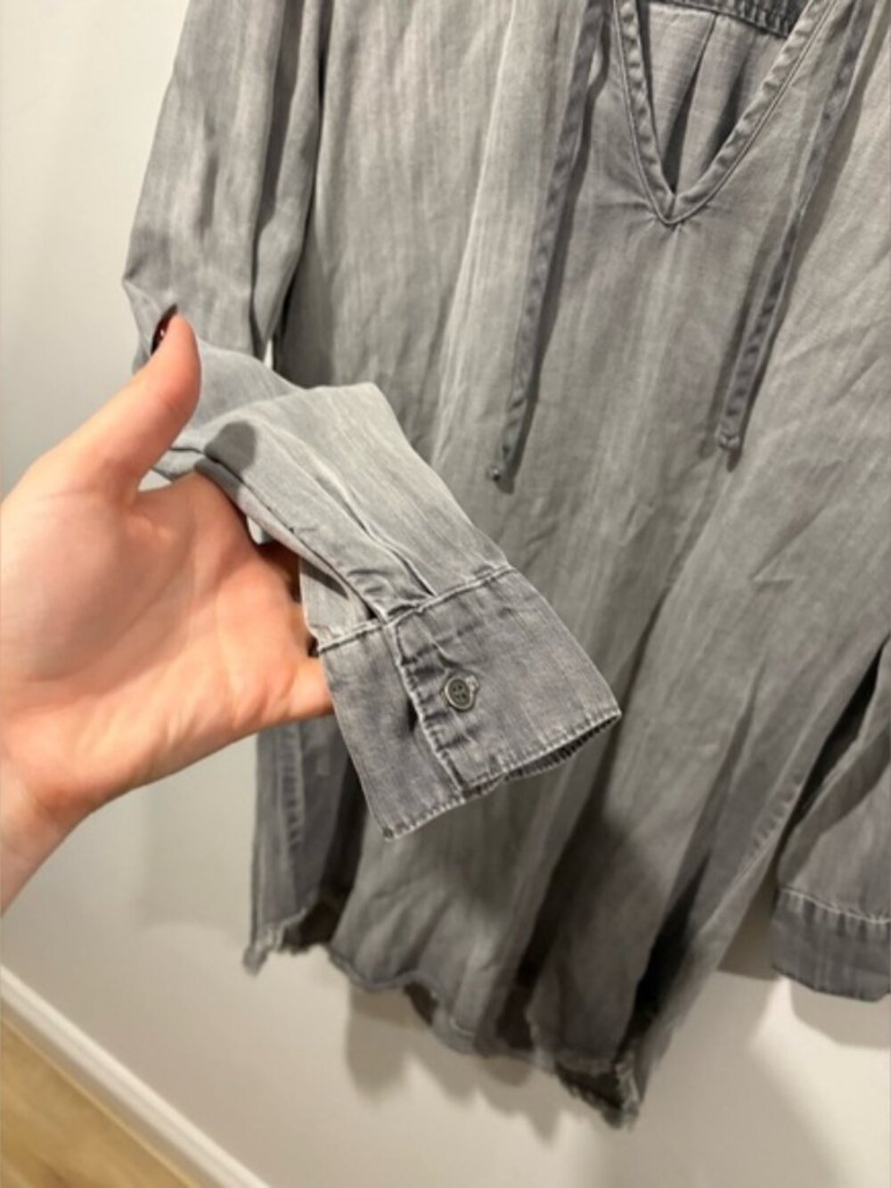 Bella Dahl Stone Wash Grey Long Sleeve Frayed Tunic Dress - Picture 4 of 7